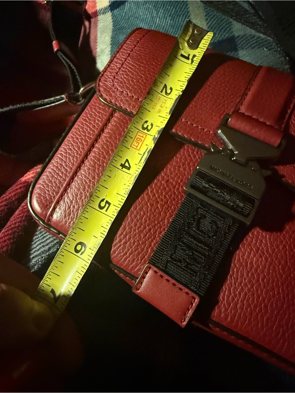 Michael Kors Red Pebbled Leather Crossbody with Branded Strap - Picture 5 of 7